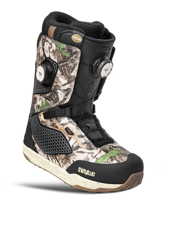 thirty two snowboard boots